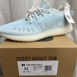 Yeezy Boost 350 V2 Sneakers in Light Blue